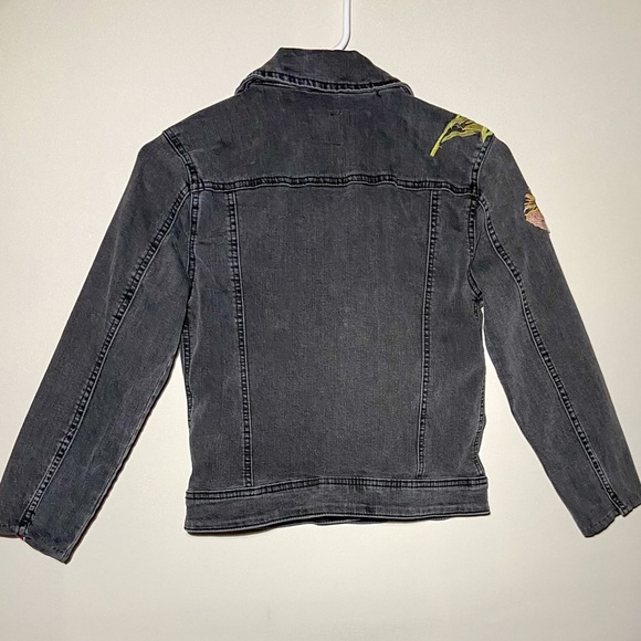 Kensie Jeans | Womens Junior Black Washed Embroidered Floral Jean Jacket Girly - Picture 6 of 6